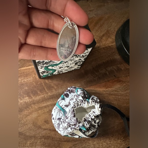 Gucci Sterling Silver Trademark Oval Tag Pendant Ball Chain Necklace - Picture 2 of 3